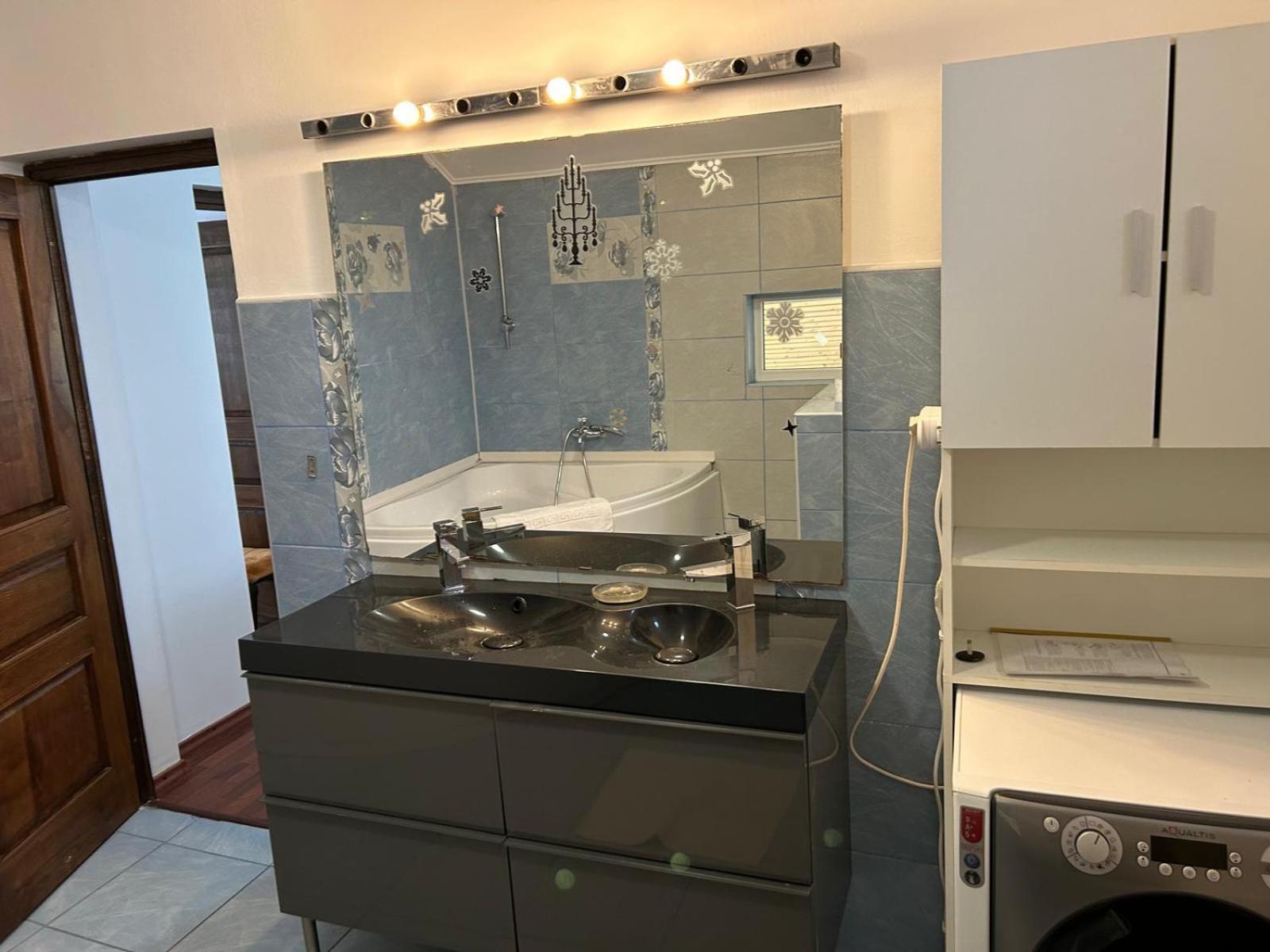 Vila De Inchiriat Aproape De Therme بالوتيشتي المظهر الخارجي الصورة